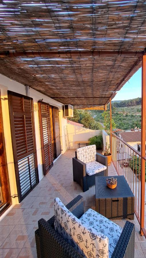 Apartment Sea View Jelsa  Exterior photo