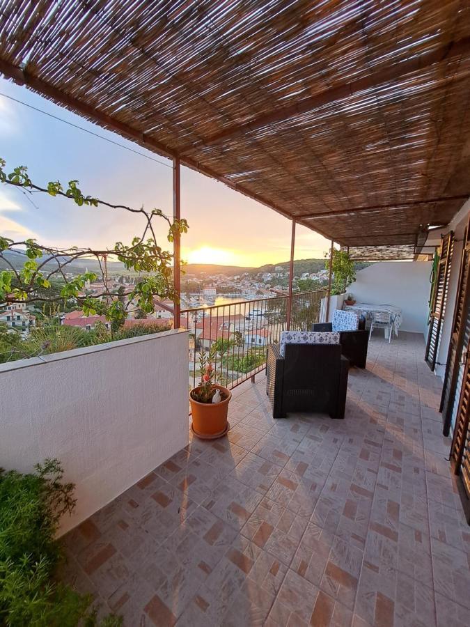 Apartment Sea View Jelsa  Exterior photo